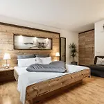 Alpenapartments アパート