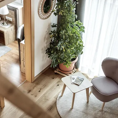 Alpenapartments Daire Ried im Oberinntal