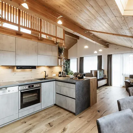 Daire Alpenapartments Ried im Oberinntal