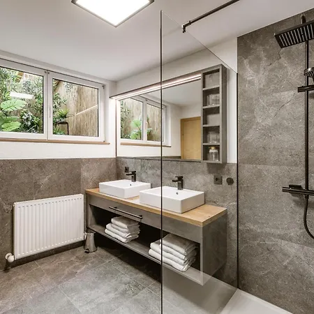 Alpenapartments Ried im Oberinntal