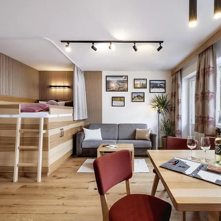Alpenapartments 아파트 *